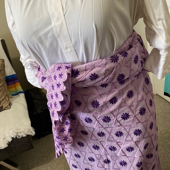 We love a Nigerian traditional wrapper! - Picture 4 of 9